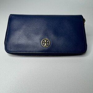 TORY BURCH ROBINSON NAVY BLUE SAFFIANO LEATHER ZIP CONTINENTAL WALLET